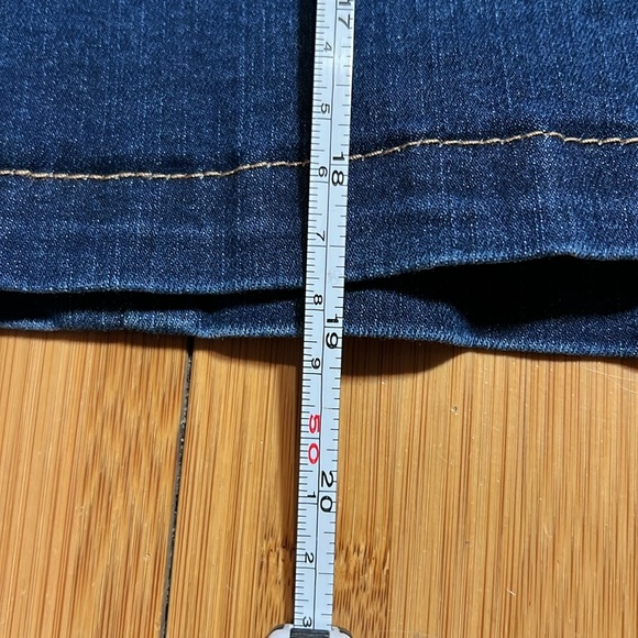 NWT NEW Women’s Size 30 Dark Wash Denim Jean Skirt with zipper. Plus size - Picture 6 of 8